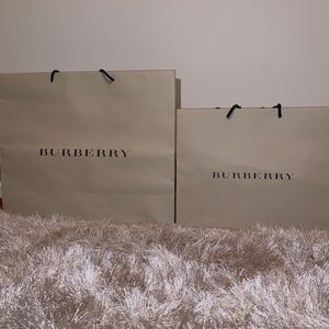 #burberry #shop #boutique #consignment  #bag